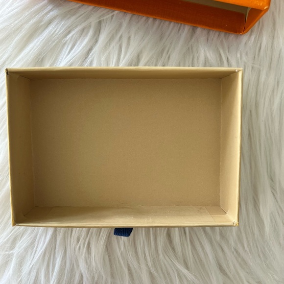 Louis Vuitton box and bag - Picture 5 of 8